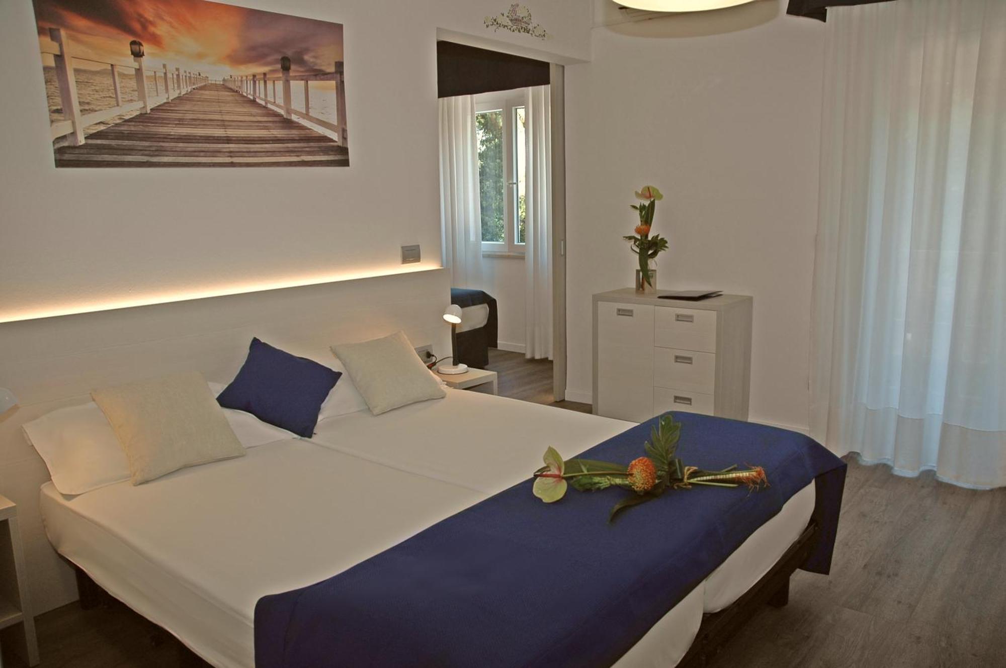 Hotel Abbazia Lignano Sabbiadoro Bagian luar foto
